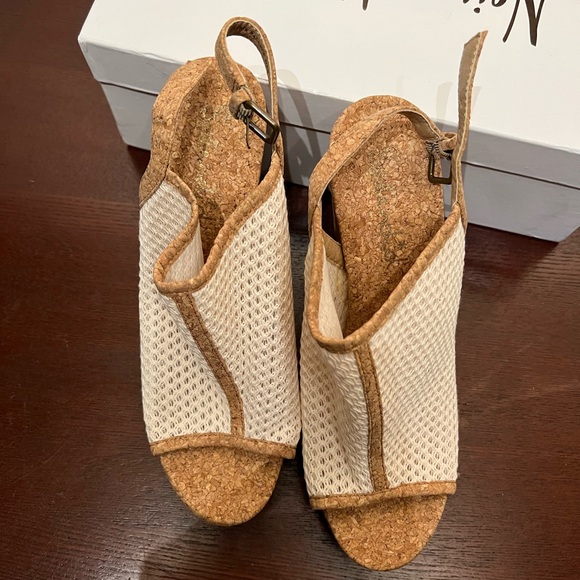 New w/ box Splendid shoes - Picture 9 of 9